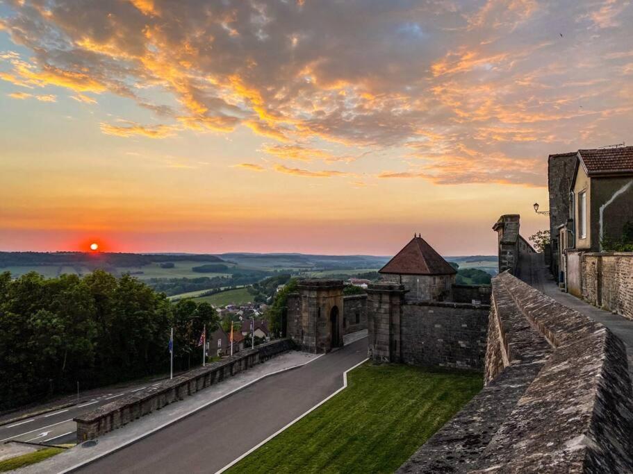Apartmán Le Petit Cloitre Langres Exteriér fotografie