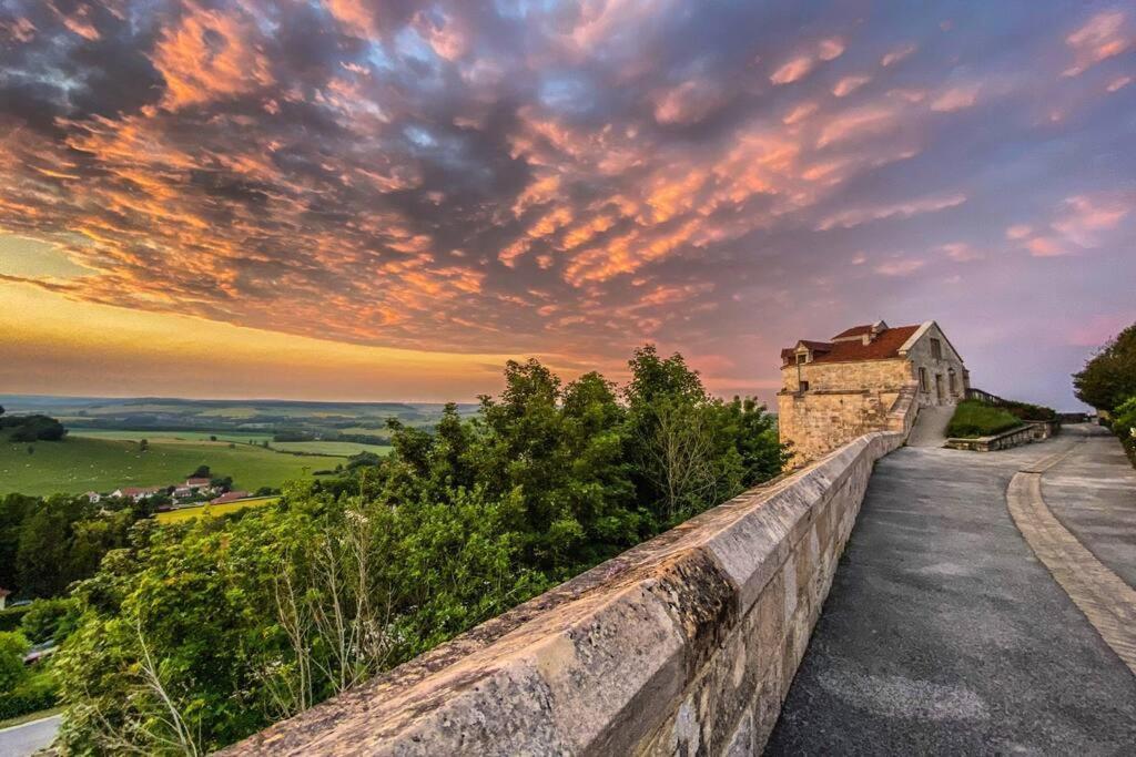 Apartmán Le Petit Cloitre Langres Exteriér fotografie